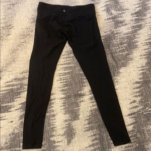 Lululemon Black Wunder Under pant